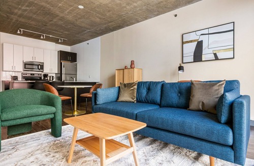 West Loop Gate Apartment | Blueground | West Loop Gate, pool, nr Union Station