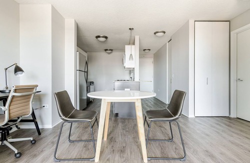 West Loop Gate Apartment | Blueground | West Loop, gym & bbq, nr Willis Tower