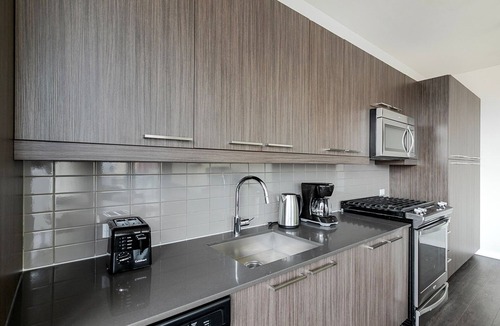 West Loop Apartment | Blueground | West Loop, pool, nr Millennium Park