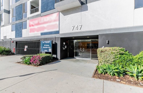 Westwood Apartment | Blueground | Westwood, view, nr UCLA