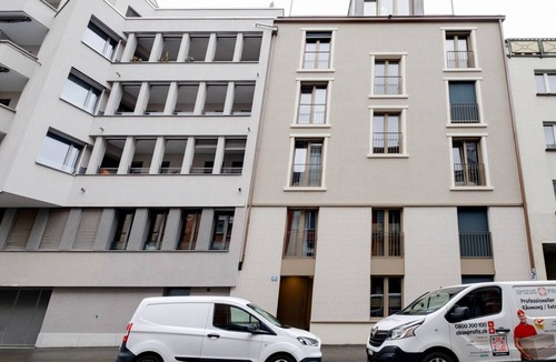Sihlfeld Apartment | Blueground | Wiedikon, AC & w/d, nr museums