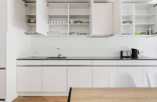 Alt-Wiedikon Apartment | Blueground | Wiedikon, balcony & w/d, nr market