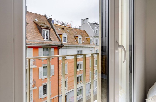 Sihlfeld Apartment | Blueground | Wiedikon, elevator, nr museums & mall