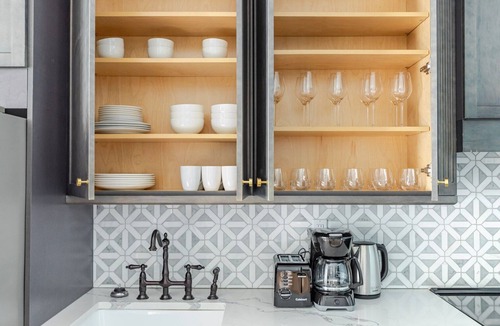 Williamsburg Apartment | Blueground | Williamsburg, rooftop, nr East River