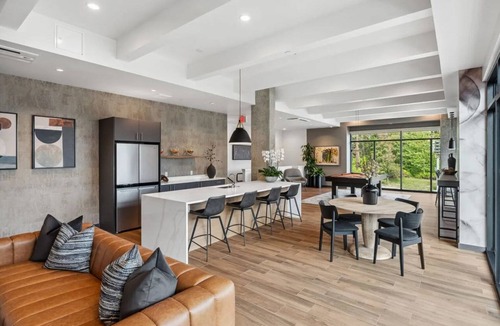Redmond Apartment | Blueground | Willow - Rose Hill, rooftop, nr Park