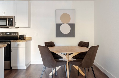 Santa Clara Apartment | Blueground | Winchester, pool, nr Central Park