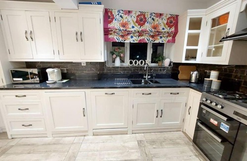 Yeadon Apartment | Bluenfield