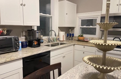 Hamilton House | Blues House