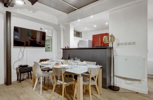 Quartier de la Folie-Mericourt Apartment | Bluestay 157 - Superb apartment