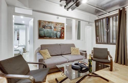 Quartier de la Folie-Mericourt Apartment | Bluestay 157 - Superb apartment