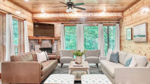 Sevierville House | Bluestem Bluebell by AvantStay