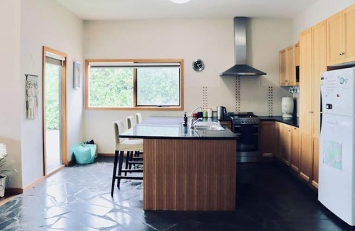 Port Campbell House | Bluestone Haus Summar