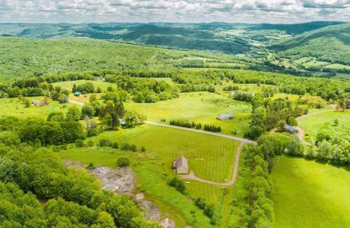 Walton House | Bluestone Hill House