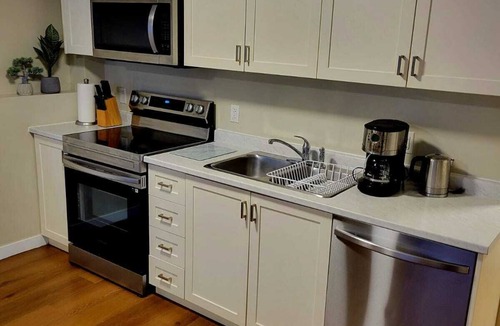Terra Nova Apartment | BlueSummit Guest House St John's