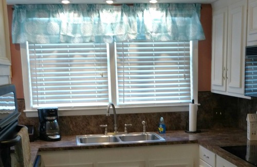 Florence House | Blueview 2 bedroom w/ pool