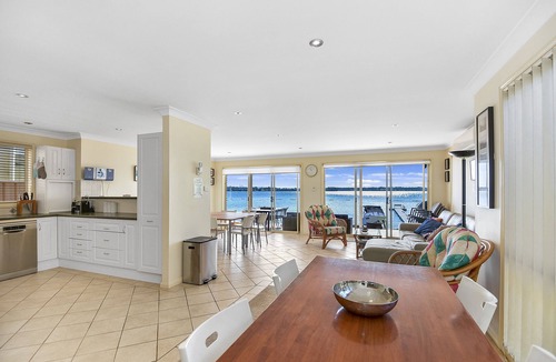 Mannering Park Apartment | Bluewater at Mannering Park