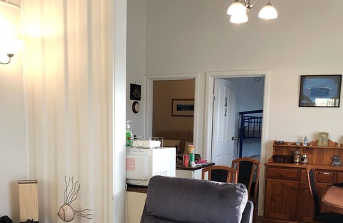 Golden Beach House | Bluewater beachfront gem