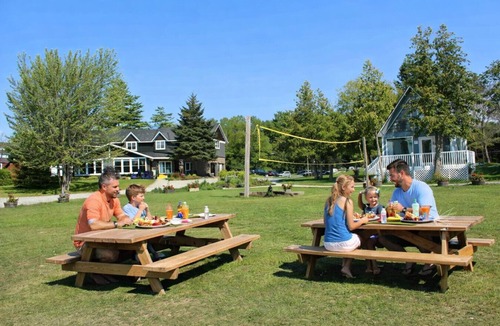 Honey Harbour Cabin | Bluewater Lodge Rocky Crest Cabin