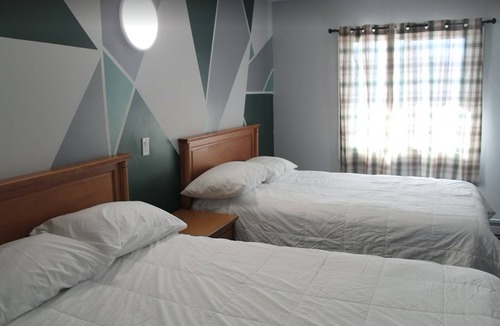Sarnia Hotel | Bluewater Motel