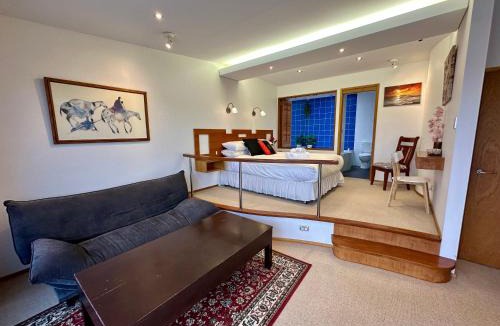 Newport Apartment | BlueWater Penthouse GuestSuite 2