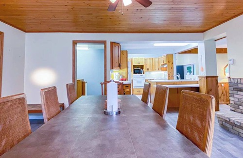 Bluewater Cottage | Bluewater Sunset - Private Lake Access, Hot Tub