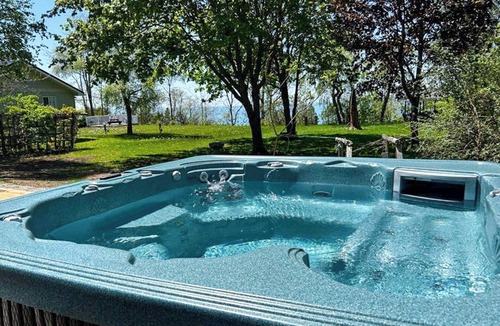 Bluewater Cottage | Bluewater Sunset - Private Lake Access, Hot Tub