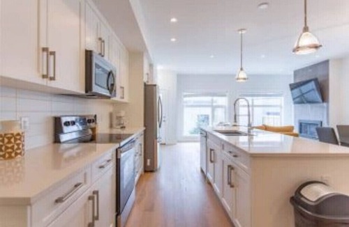 Kensington House | Bluewaters in Kensingtonn