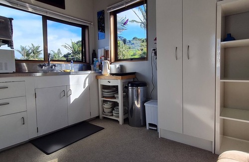 Tapu House | Bluey Bach, beach bush and tranquility