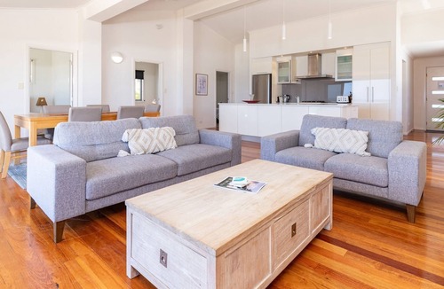 Blueys Beach Apartment | Blueys Bliss 1 - Pacific Palms Holidays