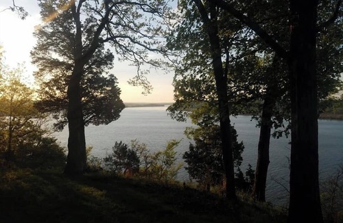 Golconda House | Bluff Bungalo in the Shawnee National Forest
