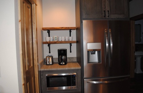 Morehead City Cabin | Bluff cabin #6 Luxury Awaits: Bunk Room Extravaganza and 5 Person Hot Tub