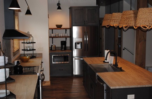 Morehead City Cabin | Bluff cabin #6 Luxury Awaits: Bunk Room Extravaganza and 5 Person Hot Tub