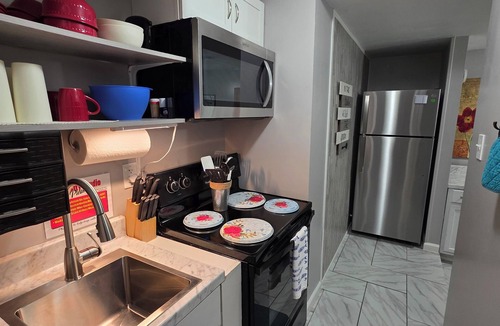 Millington Apartment | Bluff City Studio: B