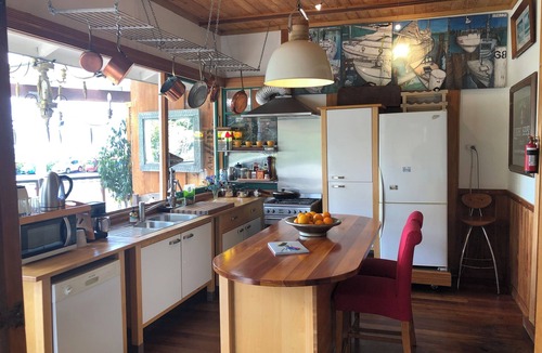 Bluff Hill Bed & Breakfast | Bluff Hill Lighthouse B&B