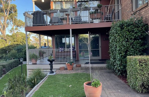 St Leonards Apartment | Bluff House Studio 2min beach.Short term Exclusive 2 guests. Coffee Machine.