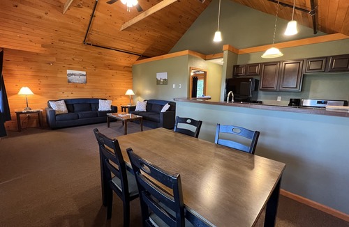 Plattsburgh Hotel | Bluff Point Golf Resort