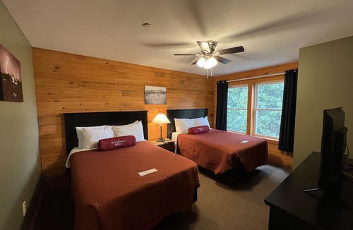 Plattsburgh Hotel | Bluff Point Golf Resort