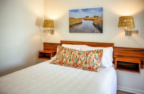 Ocracoke Hotel | Bluff Shoal Motel