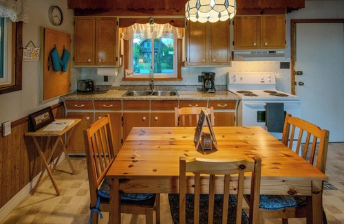 Central Huron Cottage | Bluff-Top Lake Huron Escape | Panoramic Views, Firepit, Sleeps 6