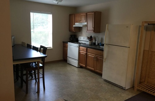 Piedmont Apartment | Bluff View Inn and Resort