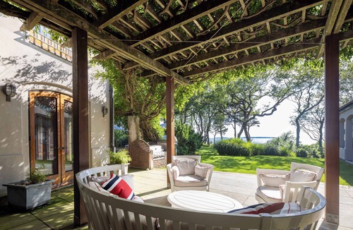 North Haven House | Bluffside Cove by Rove Beachfront Villa w Pool Sauna