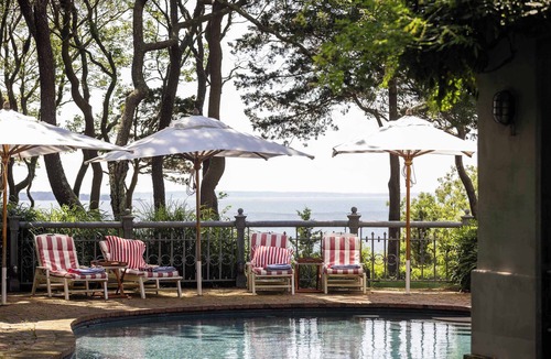 North Haven House | Bluffside Cove by Rove Beachfront Villa w Pool Sauna