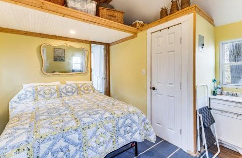 Baiting Hollow Apartment | Bluffside Studio with Beach Access in Calverton!