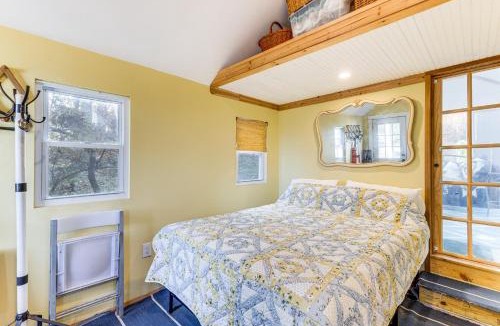Baiting Hollow Apartment | Bluffside Studio with Beach Access in Calverton!