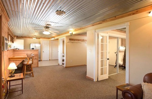Sand Springs Cabin | Blufftop cabin with private patio and gorgeous views! Pet-friendly!