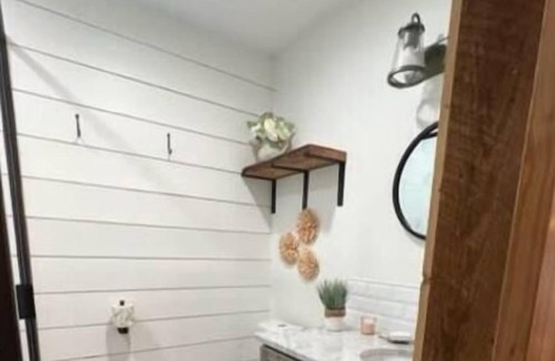 Waco Cabin | Blush Cabin 4min to Homestead 18min to Magnolia