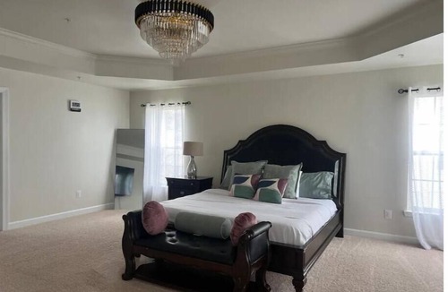 Bowie House | Blynded Escape in Bowie