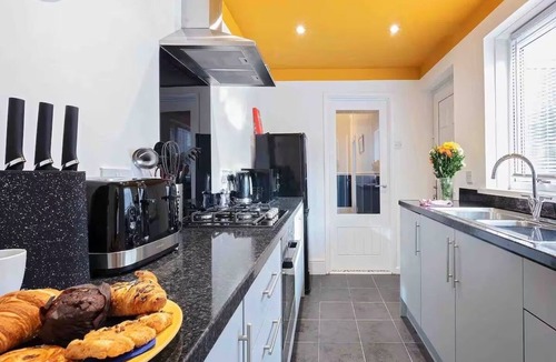 Blyth House | Blyth Beach Retreat Great for Contractors