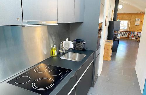 Pontresina Apartment | BM186 - Alpenstil - 60m2 Dachstockwohnung mit Garage