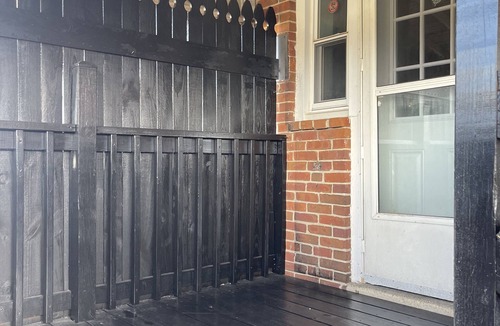 Dundalk House | B’more Restful. Comfortable Townhome -Easy access to everywhere